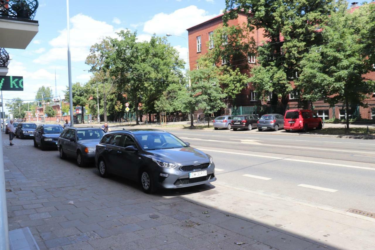 Apartament NightHost- Trzebnicka 84 Wrocław Zewnętrze zdjęcie